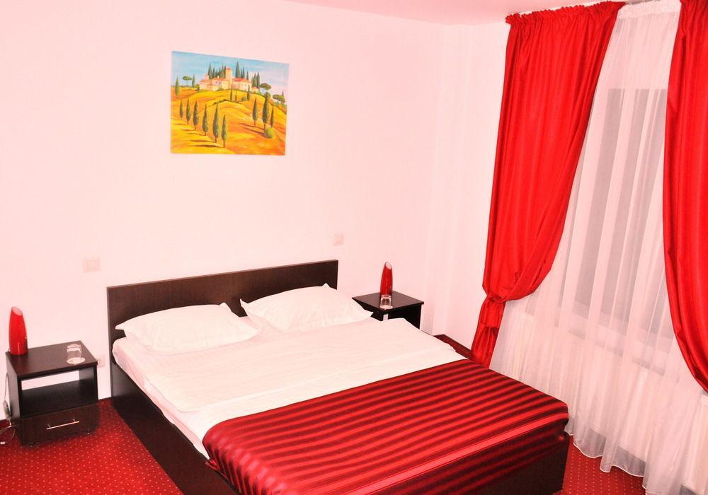 Hotel Pascu Букурещ Екстериор снимка